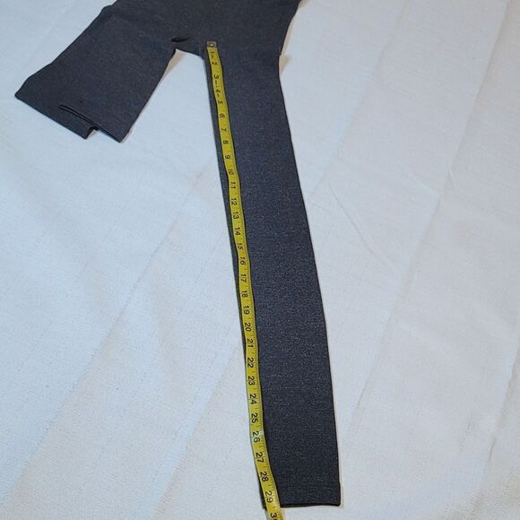 Ellen Tracy Gray Fleece Leggings Size Large - Picture 3 of 8